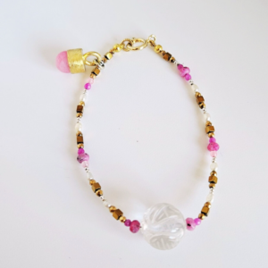 Clarity Forge – Crystal & Agate Bracelet